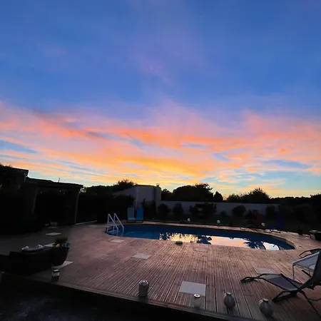 Maison De De 16 A 22 Personnes Tatil Evi Gémozac