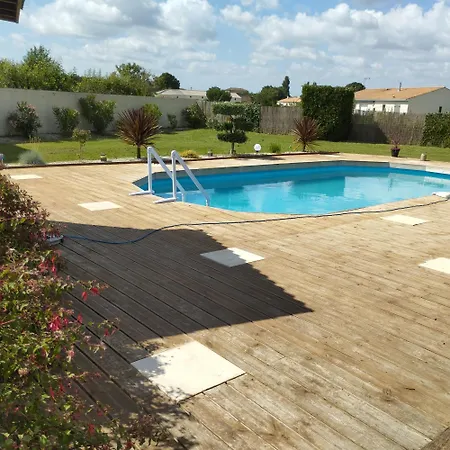 Prázdninový dům Maison De De 16 A 22 Personnes *